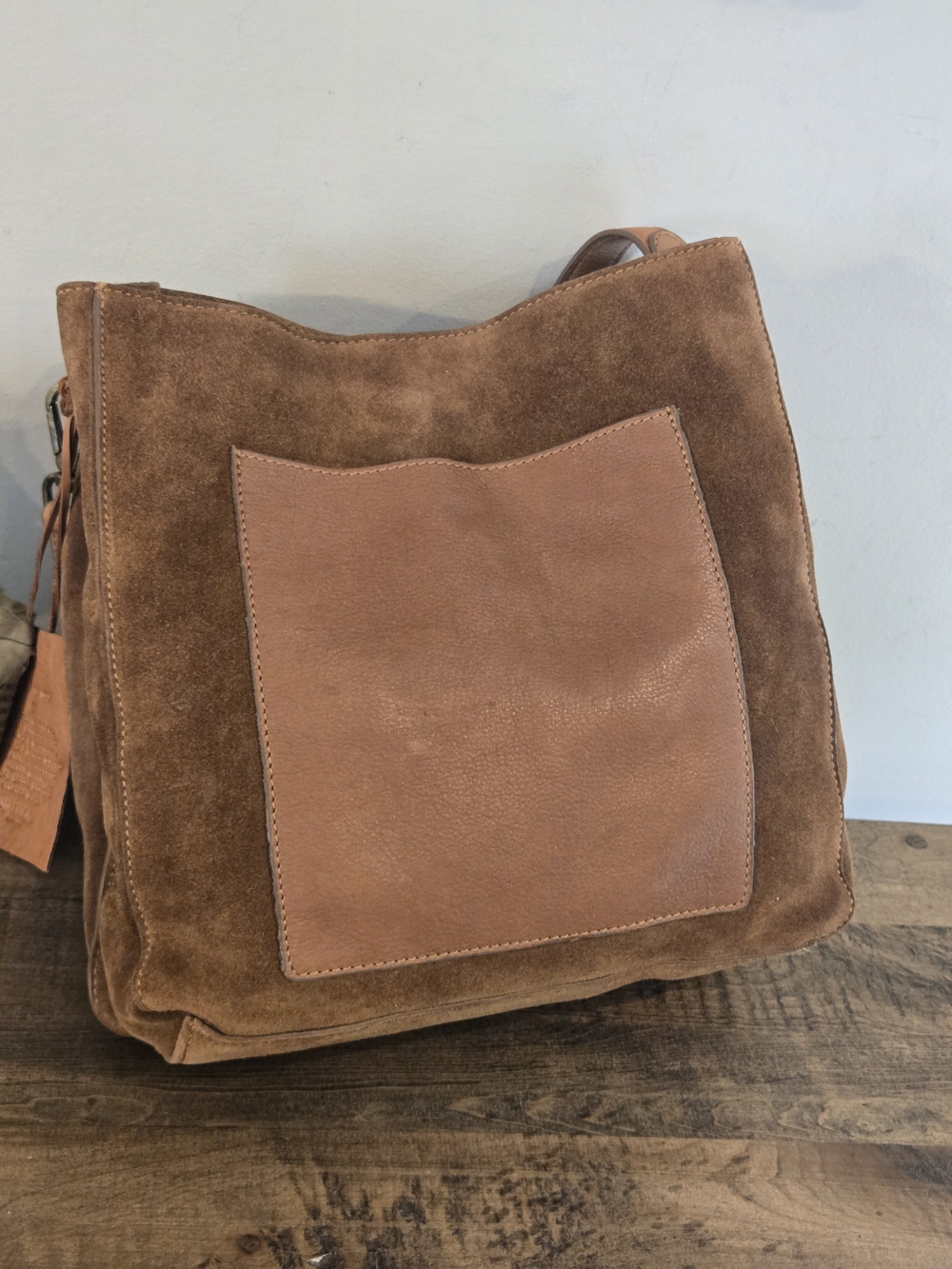 Vilenca Holland Chic Cognac Genuine Suede Shoulder Bag With Studded Sides - Picture 3 of 12